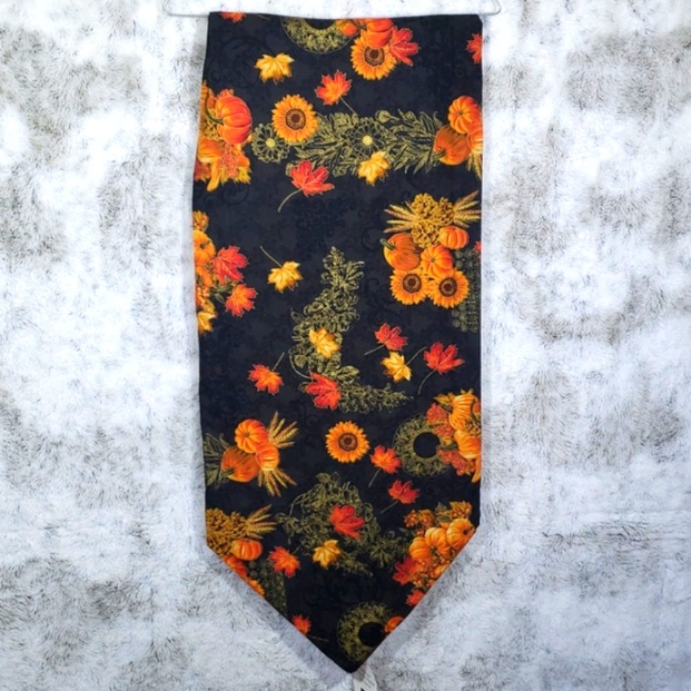 NWT Vintage Handmade Reversible Padded Table Runner